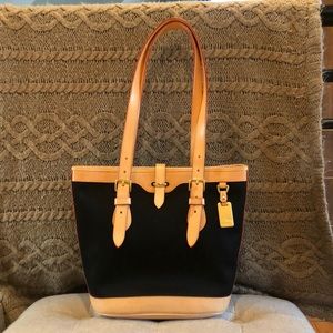 Dooney & Bourke Bag